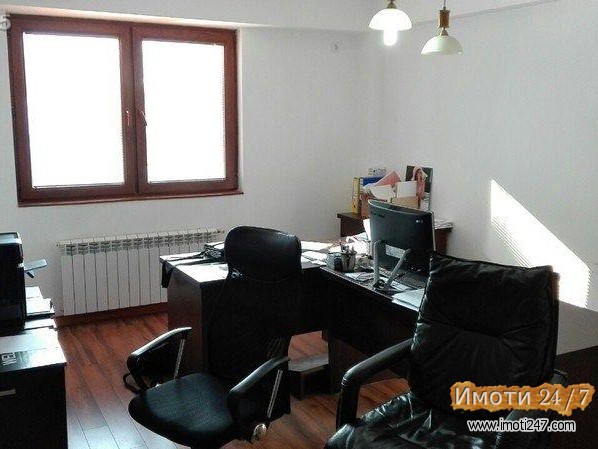 четворособен во гранд престиж први кат 90 наместен за канцеларии