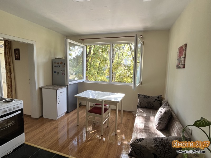 Se prodava 54 m2 stan vo Kisela Voda