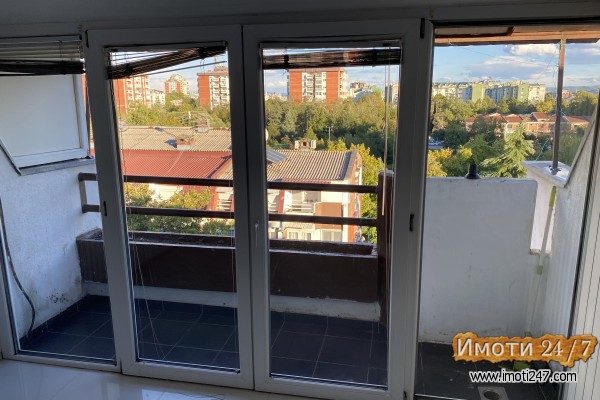 Prodavam 3-soben stan aerodrom tri biseri bez lift
