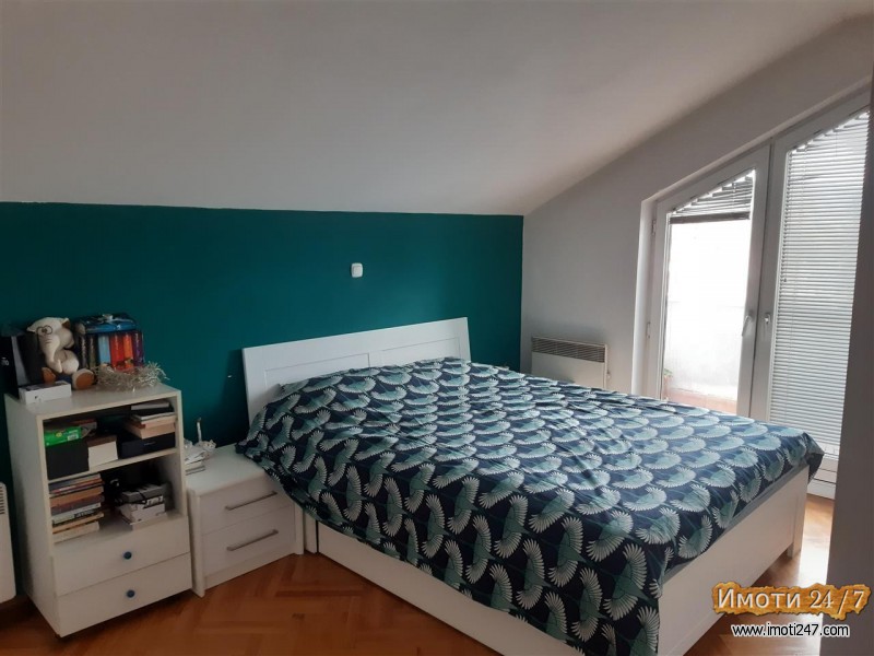 Se prodava stan vo Hrom 89m2