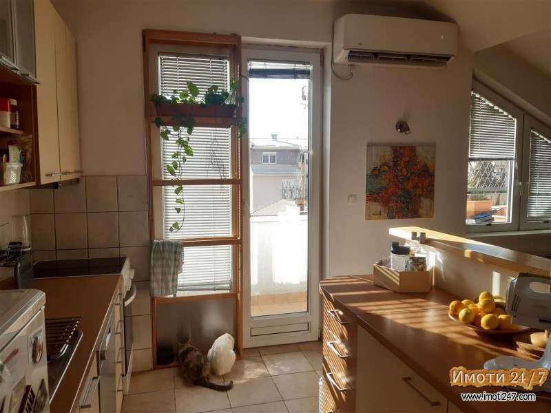 Se prodava stan vo Hrom 89m2