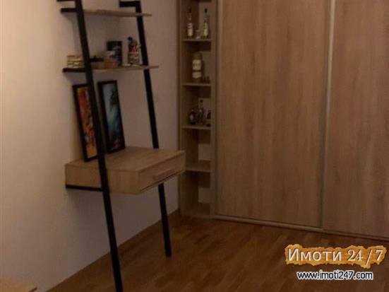 Se prodava stan 75m2 vo Taftalidze 