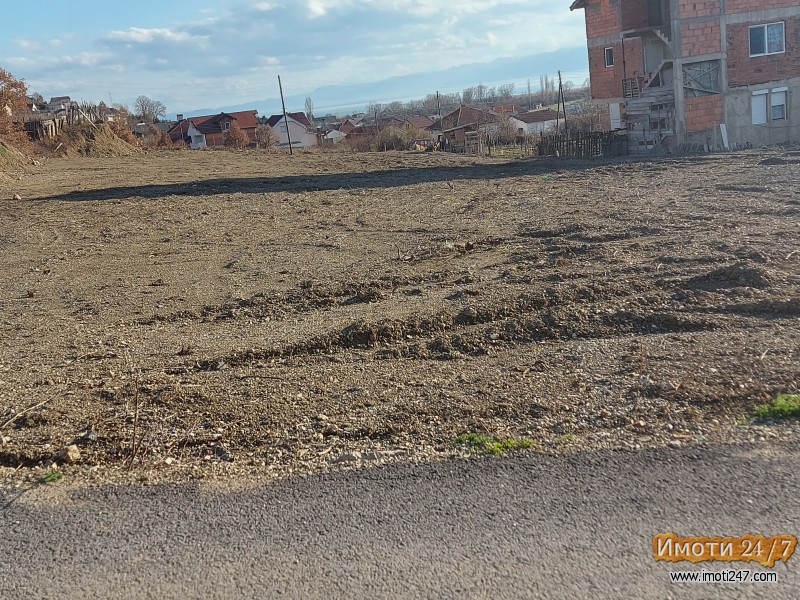 SE PRODAAT PLACEVI PO 350M2 VO BLIZINA NA OHRID