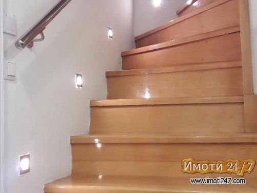 Se prodava dupleks vo Crnice 82m2