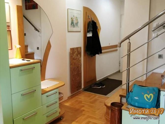 Se prodava dupleks vo Crnice 82m2