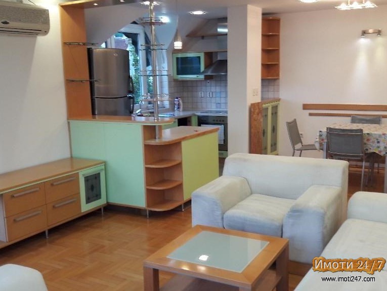 Se prodava dupleks vo Crnice 82m2