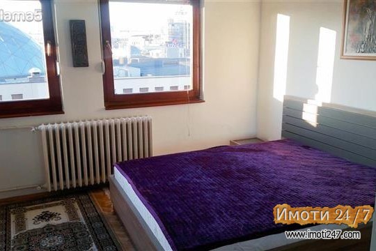 Se izdava stan vo Centar 75m2