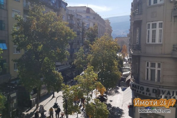 СЕ ИЗДАВА ПОЛУНАМЕСТЕН СТАН ОД 36м2 НА УЛМАКЕДОНИЈА