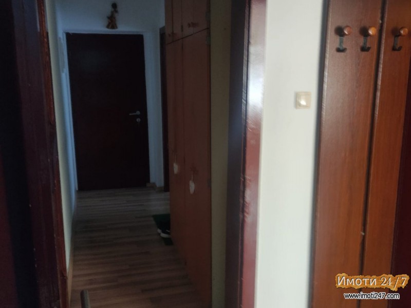 prodavam namesten stan vo kisela voda