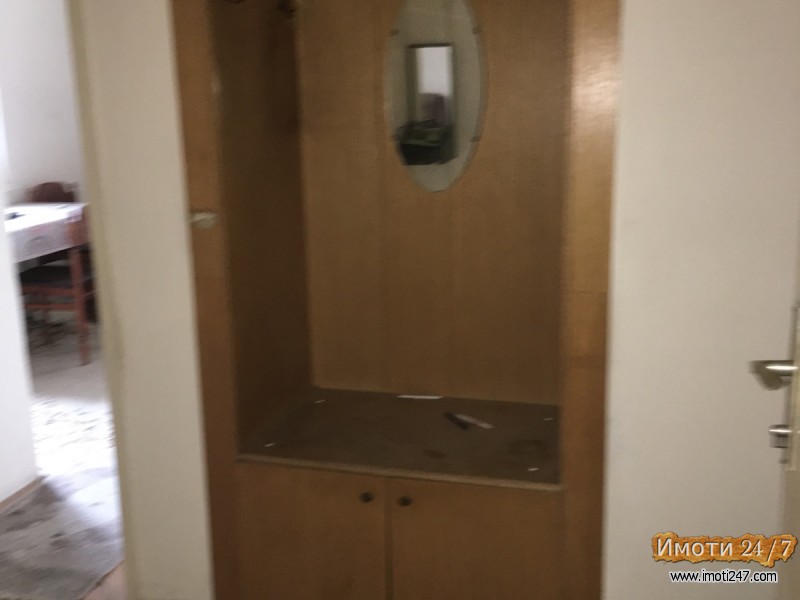 ПРОДАВАМ СТАН ВО НАСЕЛБА ЧЕНТО