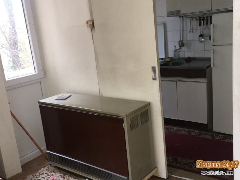 ПРОДАВАМ СТАН ВО НАСЕЛБА ЧЕНТО