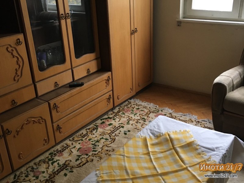 ПРОДАВАМ СТАН ВО НАСЕЛБА ЧЕНТО
