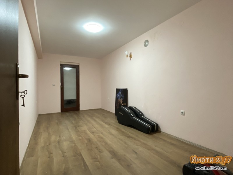 SE IZDAVA FAMILIJARNA KUKA VO RADISANI 