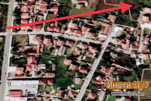 Prodavam plac vo Petrovec