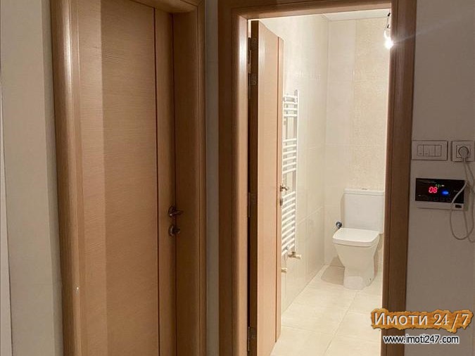 Se prodava stan vo Debar Maalo 41m2 so dvorno mesto 45m2