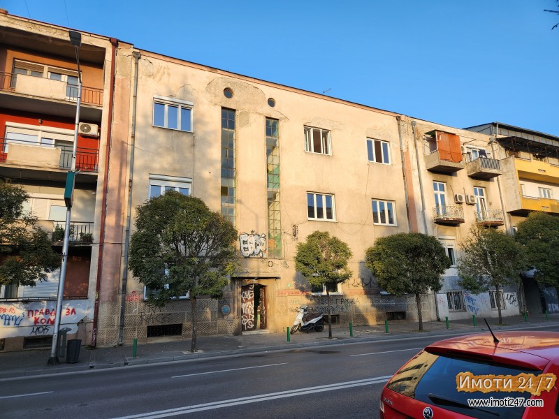 Prodavam 4-soben stan vo park ilindenska skopje