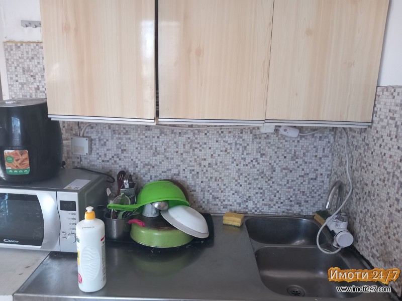 Изнајмувам дел од куќа