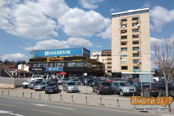 Продавам деловен простор 85 м2 на Атрактивна локација