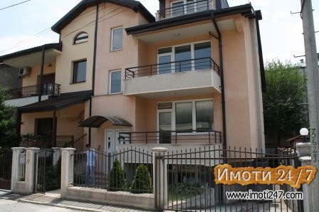 Нова невселена куќа во населба Маџари-Триангла 410 м2 465 ЕУР за м2