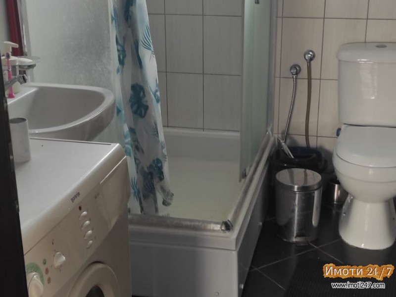 Izdavam stan vo Centar sproti pazarcheto Bunjakovec