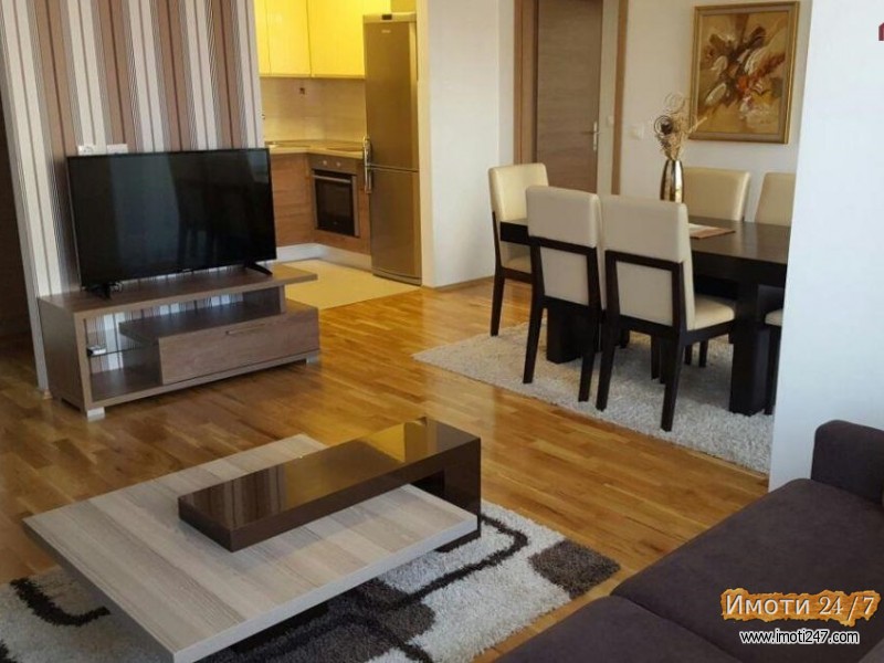 МОДЕРЕН ТРОСОБЕН СТАН НА ИЗВОНРЕДНА ЛОКАЦИЈАДЕБАР МААЛО