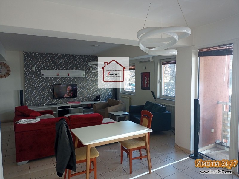 ПРОСТРАН СТАН ИДЕАЛЕН ЗА КАНЦЕЛАРИСКА РАБОТА СО ЛОКАЦИЈА ВО КАПИШТЕЦ