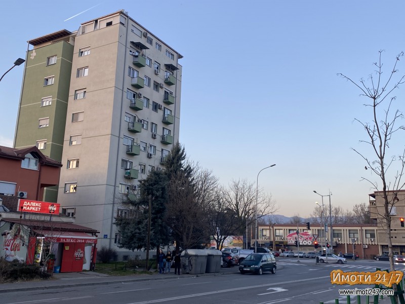 ITNO IZDAVAM DVOSOBEN NA PRIZEMJE SPROTI ZOOLOSKA ZA FIRMA
