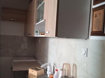 SE PRODAVA NOVA VSELIVA GARSONJERA