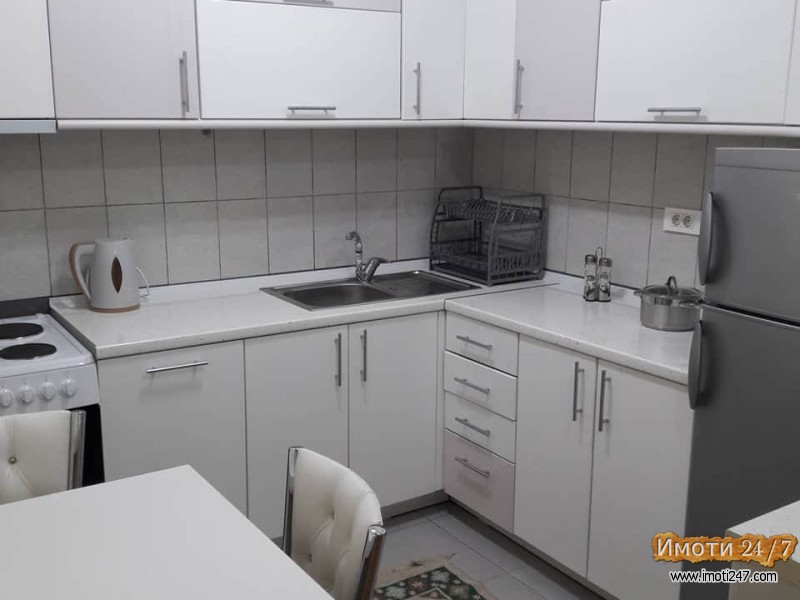 Издавам стан на топ локација во Дебар маало