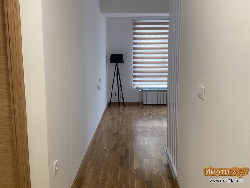 PRAZEN TROSOBEN STAN VO AERODROMMICURIN