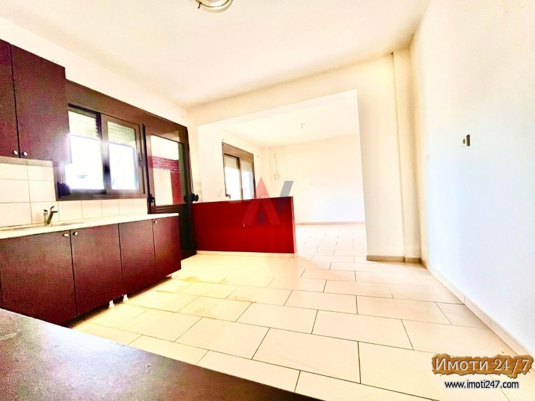 Se prodava mezoneta od 170 m2 vo Nea Mudanija Halkidiki