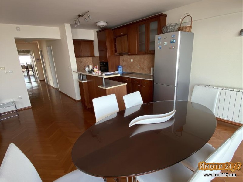 UDOBEN I MODEREN STAN NA ATRAKTIVNA LOKACIJAVODNO