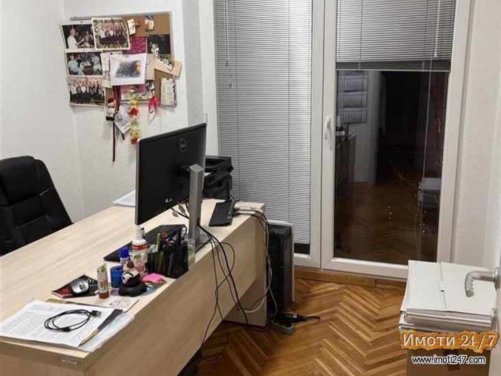 DELOVEN PROSTOR NA ATRAKTIVNA LOKACIJA VO DEBAR MAALO