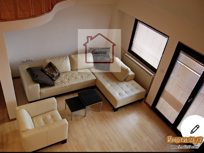 ТРОСОБЕН СТАН СО ОДЛИЧЕН РАСПОРЕД ВО НОВО ЛИСИЧЕ