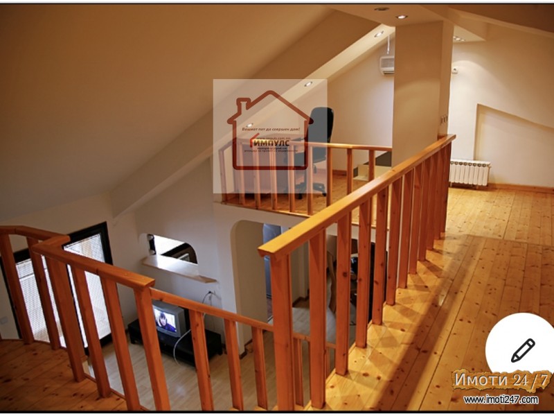 ТРОСОБЕН СТАН СО ОДЛИЧЕН РАСПОРЕД ВО НОВО ЛИСИЧЕ