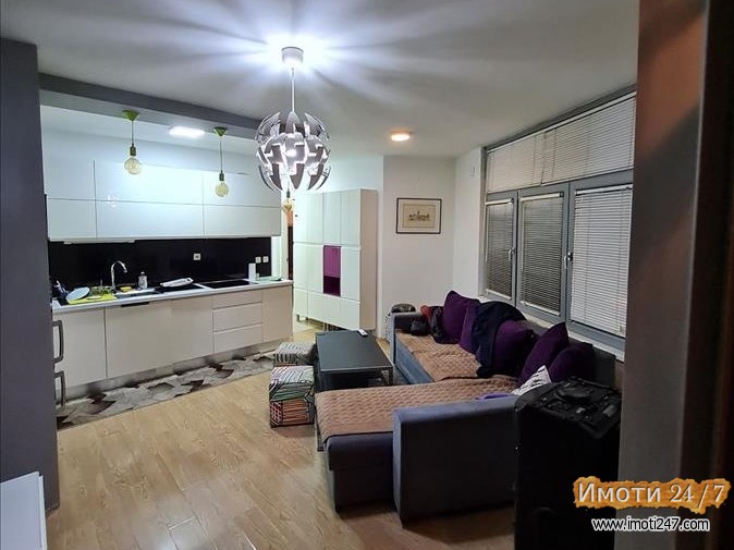 Se prodava stan 40m2 vo Debar Maalo