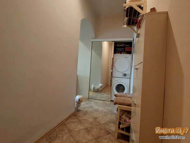 Se prodava stan 84m2 vo Karpos 4