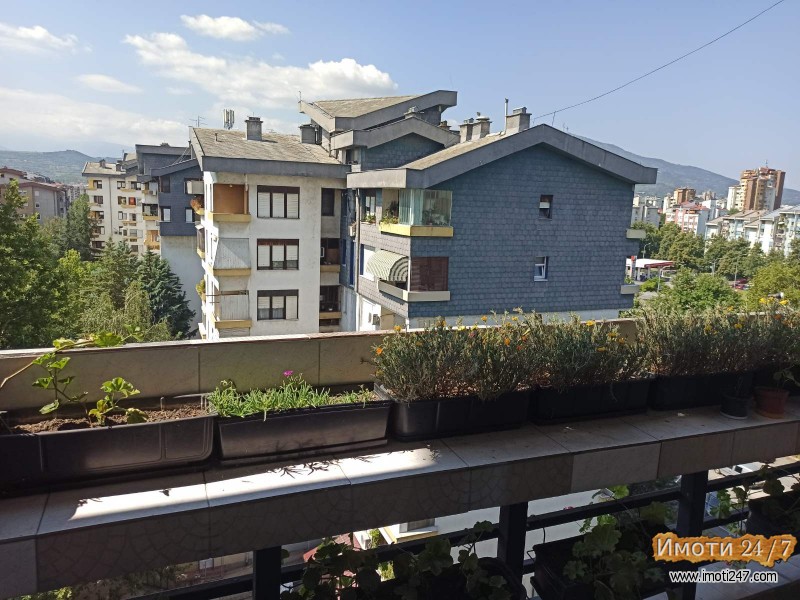 Се продава стан во Ново Лисиче