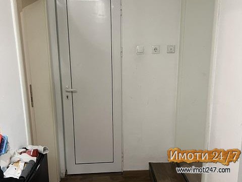 Se prodava stan 65m2 vo Karpos 2