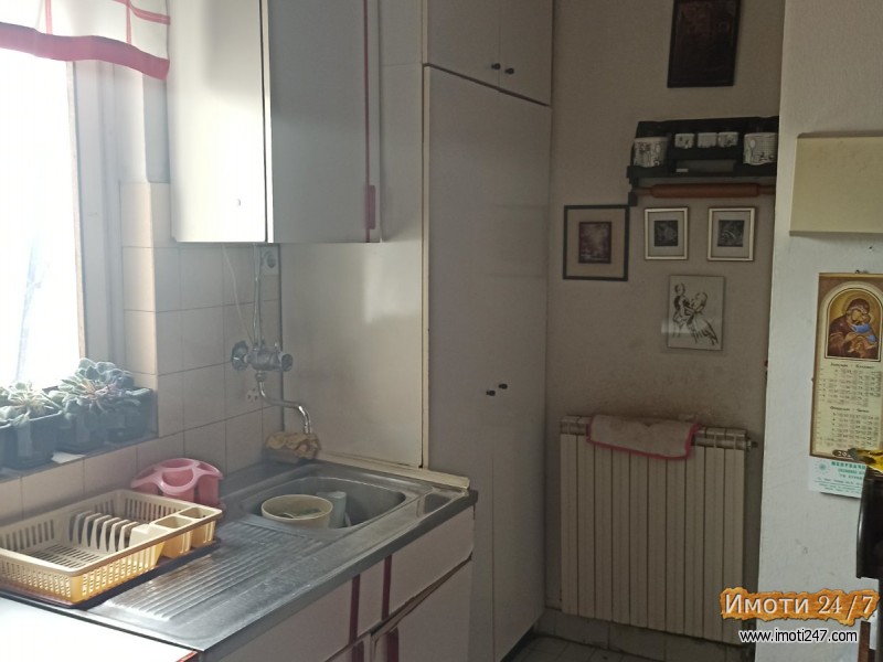 СЕ ПРОДАВА СТАН ВО НОВО ЛИСИЧЕ