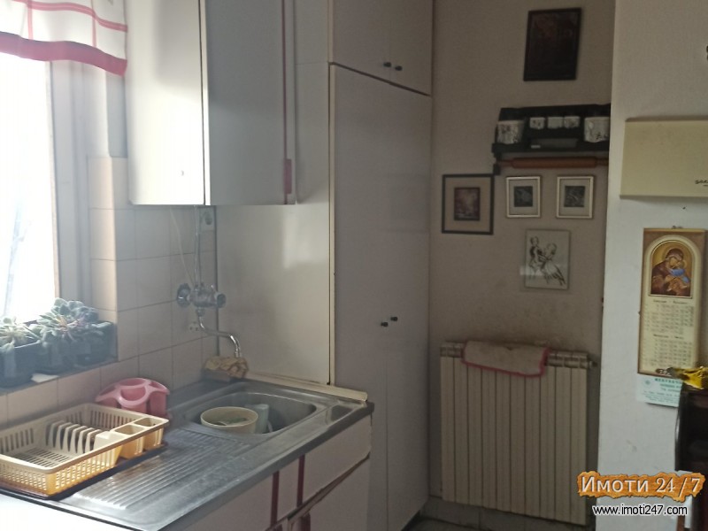 СЕ ПРОДАВА СТАН ВО НОВО ЛИСИЧЕ