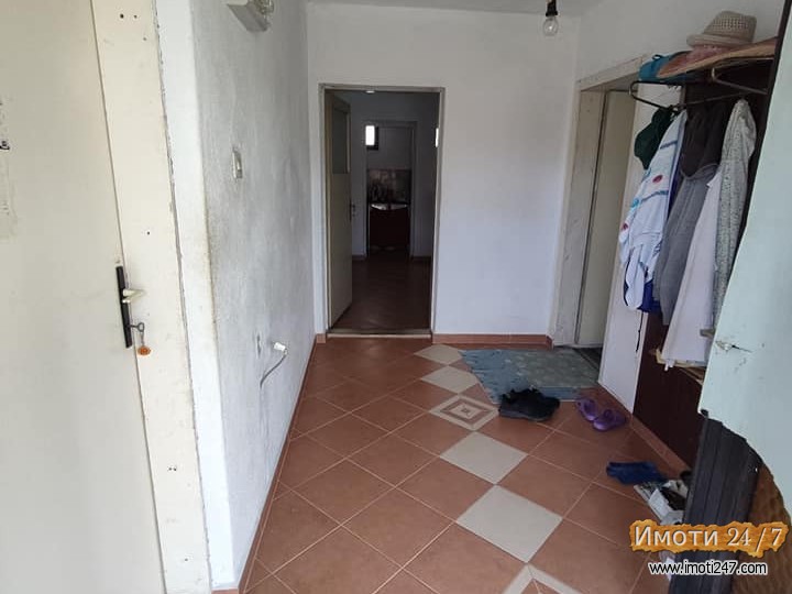 Se prodava kuka vo star dojran 