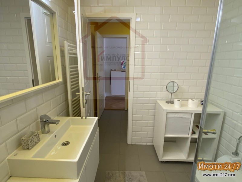 МОДЕРЕН ДВОСОБЕН СТАН ВО СРЦЕТО НА ДЕБАР МААЛО