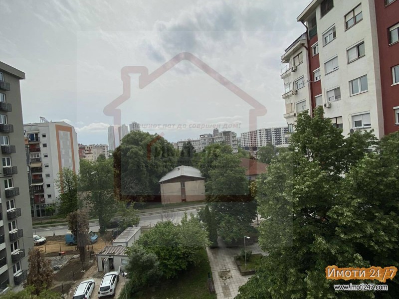 ПРАЗЕН ДВОСОБЕН СТАН СО ЛОКАЦИЈА ВО АЕРОДРОМ