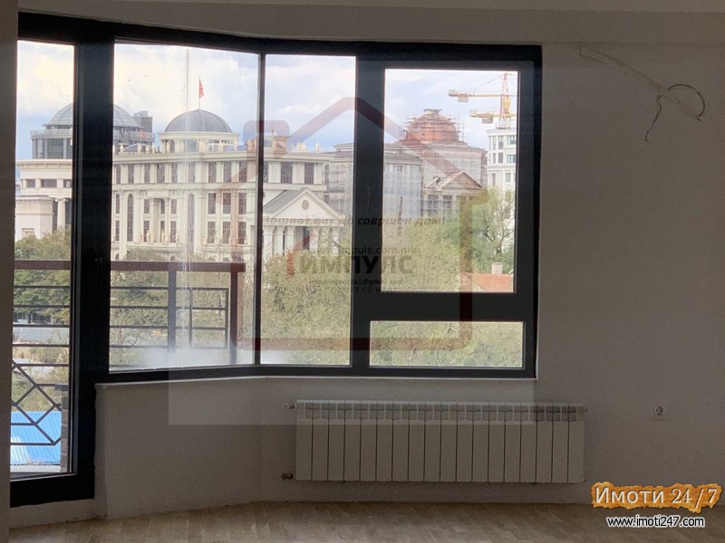ПРАЗЕН ТРОСОБЕН СТАН НА ТОП ЛОКАЦИЈА ВО ЦЕНТАР