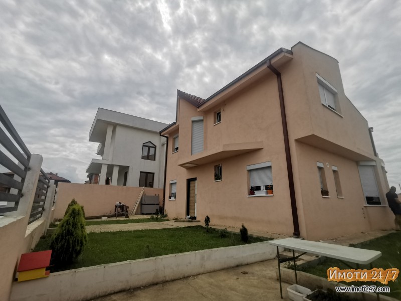 Se prodava nova semejna kuka 165m2 i dvor 380m2 vo n Jaka-o Ilinden Skopje 