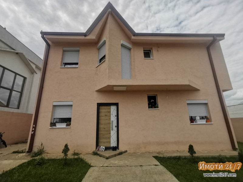 Se prodava nova semejna kuka 165m2 i dvor 380m2 vo n Jaka-o Ilinden Skopje 