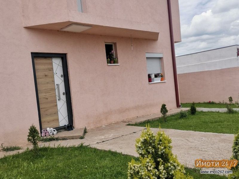 Se prodava nova semejna kuka 165m2 i dvor 380m2 vo n Jaka-o Ilinden Skopje 