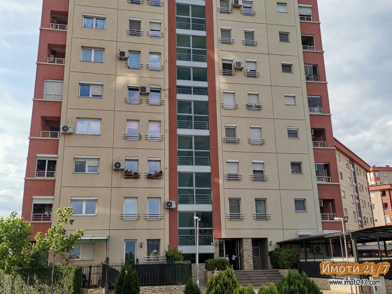 Продавам Стан