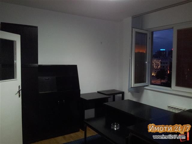 Prodavam stan vo najstrog Centar 35 m na Plostad Filip Vtori